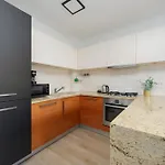 Apartamento Quiet Epicenter Of By Solarento Varsovia
